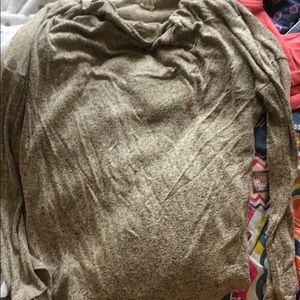 Gray shirt with zippers